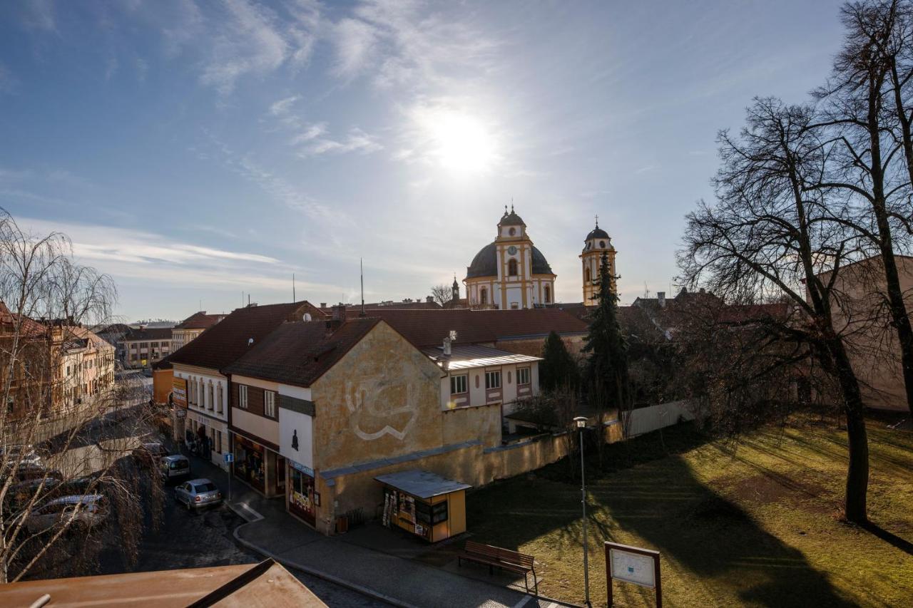 Hotel Opera Jaromerice nad Rokytnou Ngoại thất bức ảnh